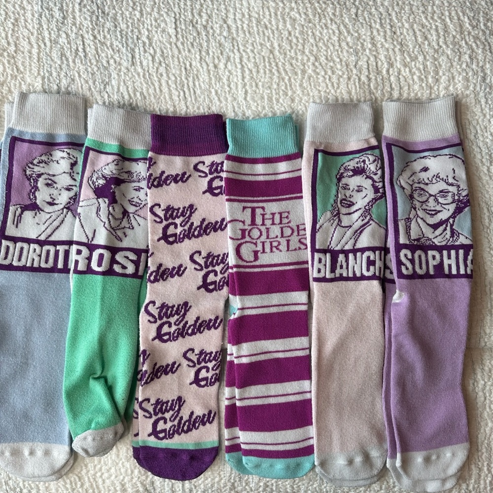 6-pk of Golden Girl Socks w/Bonus Unicorn Pair